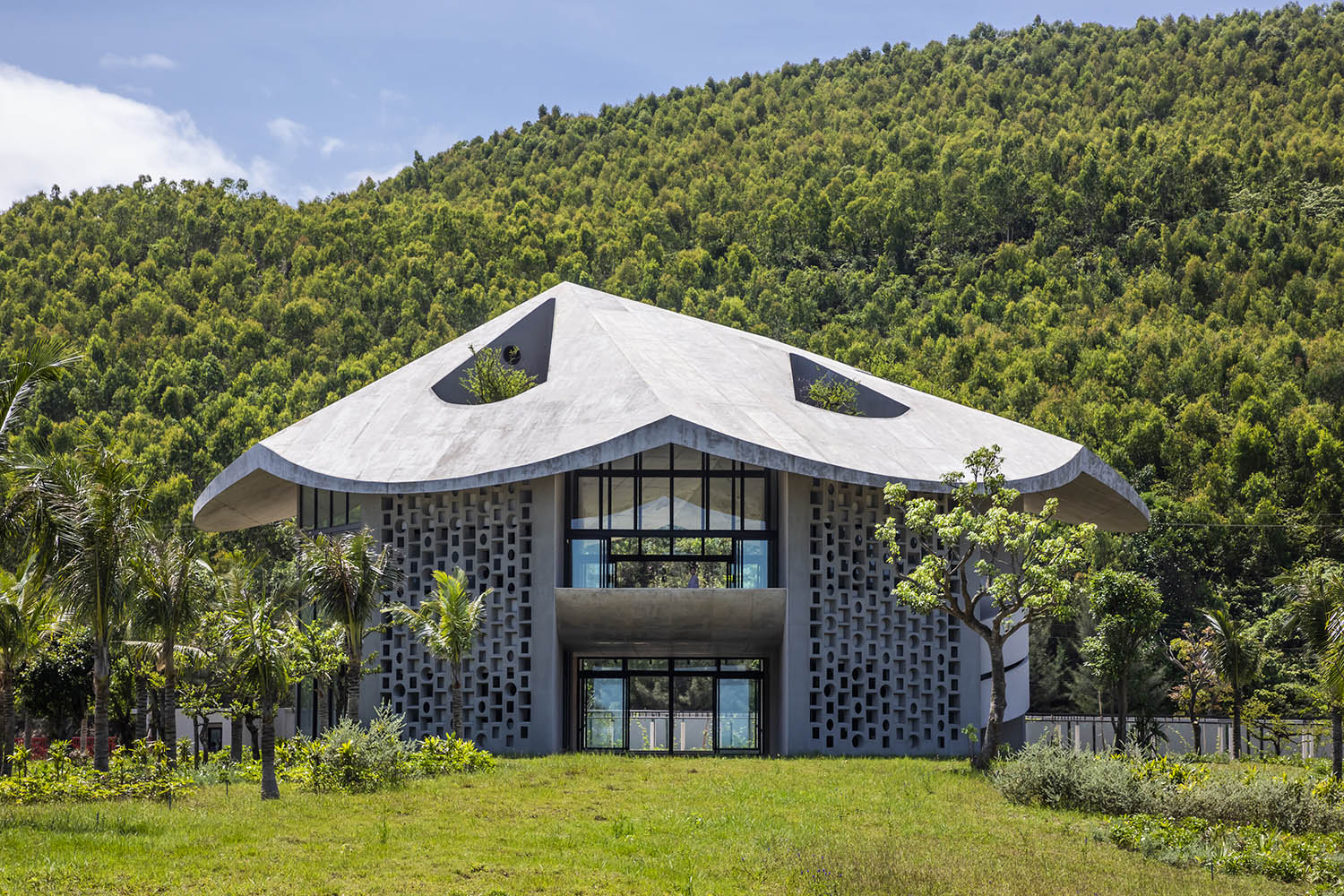 Wabi Sabi Why Architects Should Embrace the Art of Imperfection - 14059